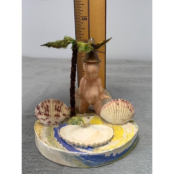 Vintage Kitsch Beach Scene With Shells & Figurine - Picture 6 of 8